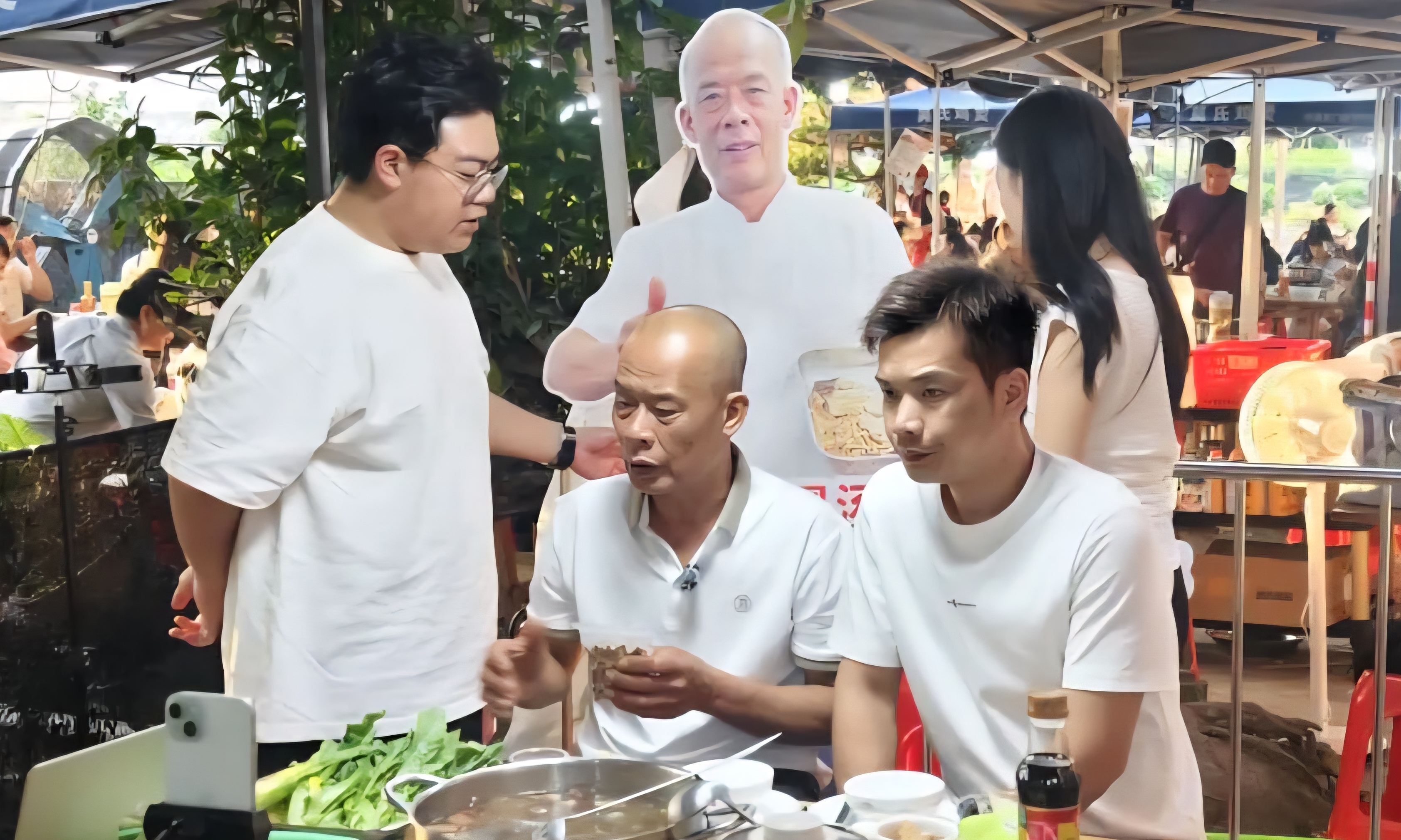 莫氏鸡煲报警了！10万加盟费惹全网热议，风波期间连开新店