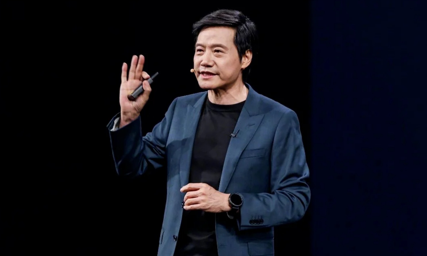 雷军突然道歉！米粉心酸，这次真扛不住了